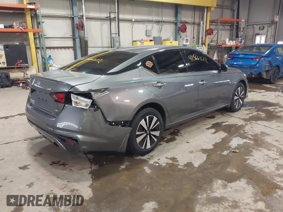 2019 Nissan Altima SL with VIN 1N4BL4EW0KC132574, listed as a IAAI auction lot 41566212 with 79,194 mi miles and . Bid and sale history available at carsss.com. Image 4.