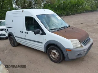 2010 Ford Transit Connect XL z VIN NM0LS7AN1AT017316, wystawiony jako IAAI lot #42182205 z przebiegiem 142 000 mil mil oraz . Historia ofert i sprzedaży dostępna na DreamBid. Obrazek 1.