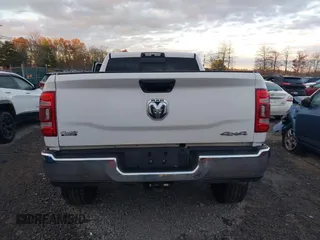 2019 Ram 2500 Tradesman with VIN 3C6UR5CL8KG676342, listed as a IAAI auction lot 40760818 with 58,840 mi miles. Bid and sale history available at carsss.com. Image 16.