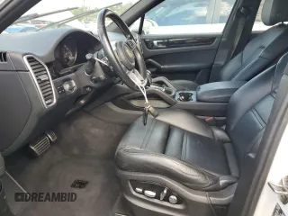 2019 Porsche Cayenne S z VIN WP1AB2AYXKDA63874, wystawiony jako Copart lot #74203724 z przebiegiem Nie podano mil oraz Nie do naprawy • Non repairable. Historia ofert i sprzedaży dostępna na DreamBid. Obrazek 7.