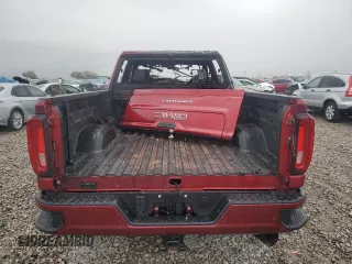 2023 GMC Sierra 3500HD Denali z VIN 1GT49WEY6PF192489, wystawiony jako Copart lot #78164924 z przebiegiem Nie podano mil oraz Nie do naprawy • Non repairable. Historia ofert i sprzedaży dostępna na DreamBid. Obrazek 6.