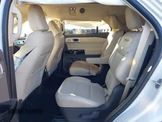 2022 Ford Explorer Platinum with VIN 1FM5K8HC8NGA33268, listed as a IAAI auction lot 41456814 with 47,700 mi miles. Bid and sale history available at carsss.com. Image 8.