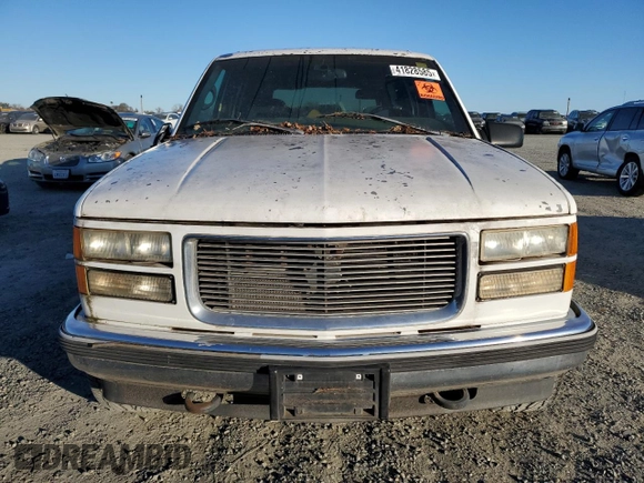 1997 GMC Yukon with VIN 1GKEK13R7VJ748007, listed as a Copart auction lot 41828585 with 209,516 mi miles and Clean Title. Bid and sale history available at carsss.com. Image 5.