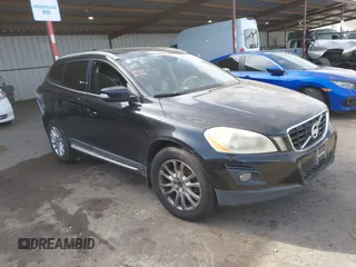 2010 Volvo XC60 3.0T with VIN YV4992DZ5A2019647, listed as a IAAI auction lot 41546902 with Not Provided miles. Bid and sale history available at carsss.com. Image 1.
