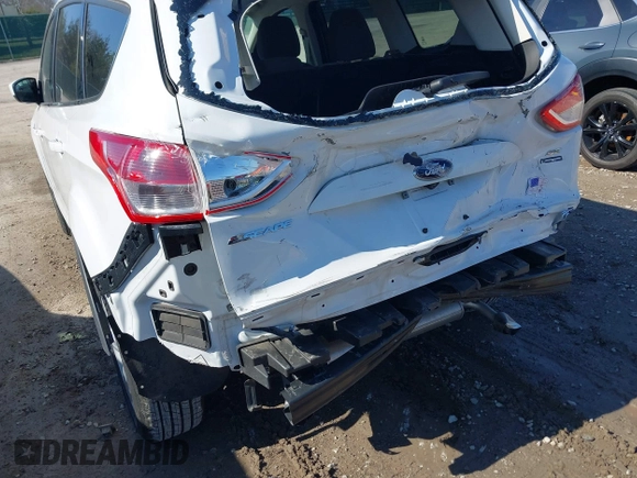 2016 Ford Escape SE with VIN 1FMCU9GX7GUC23546, listed as a IAAI auction lot 41735172 with 35,126 mi miles. Bid and sale history available at carsss.com. Image 19.