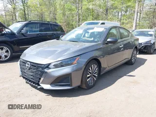 2024 Nissan Altima 2.5 SV with VIN 1N4BL4DV6RN354978, listed as a IAAI auction lot 42093474 with 22,406 mi miles. Bid and sale history available at carsss.com. Image 2.