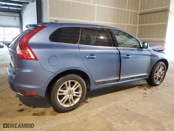 2016 Volvo XC60 T5 Platinum with VIN YV4612RM6G2809121, listed as a Copart auction lot 82032584 with 95,723 mi miles and Salvage Title. Bid and sale history available at carsss.com. Image 3.
