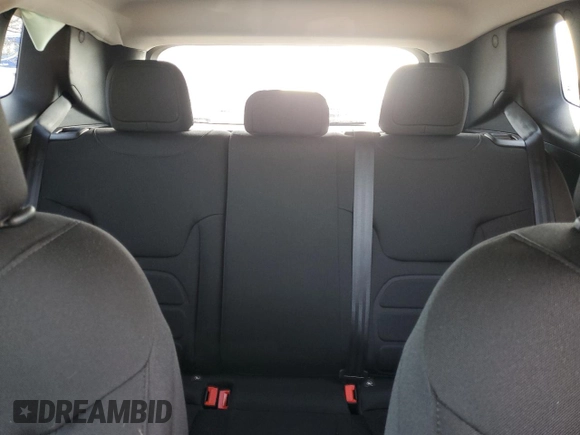 2022 Jeep Renegade Latitude with VIN ZACNJDB15NPN63267, listed as a Copart auction lot 53839035 with 43,141 mi miles and Salvage title. Bid and sale history available at DreamBid. Image 10.
