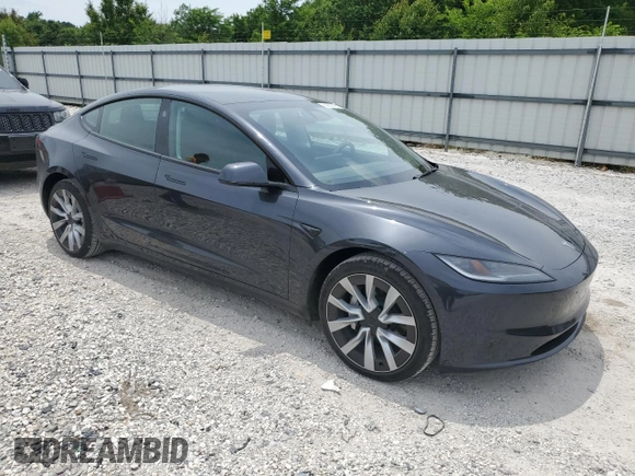 2025 Tesla Model 3 Long Range z VIN 5YJ3E1EA1SF965380, wystawiony jako Copart lot #59532105 z przebiegiem 2 641 mil mil oraz Szkoda całkowita • Salvage title. Historia ofert i sprzedaży dostępna na DreamBid. Obrazek 4.