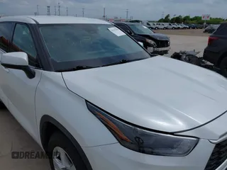 2022 Toyota Highlander LE with VIN 5TDZZRAH4NS090313, listed as a IAAI auction lot 42137543 with 81,954 mi miles and . Bid and sale history available at DreamBid. Image 17.