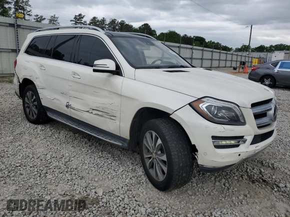2013 Mercedes-Benz GL 450 z VIN 4JGDF7CE3DA122086, wystawiony jako Copart lot #52203515 z przebiegiem 105 680 mil mil oraz Szkoda całkowita • Salvage title. Historia ofert i sprzedaży dostępna na DreamBid. Obrazek 4.
