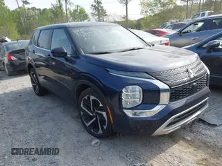 2024 Mitsubishi Outlander SE z VIN JA4J3VA81RZ089562, wystawiony jako IAAI lot #41989808 z przebiegiem 9 595 mil mil oraz . Historia ofert i sprzedaży dostępna na DreamBid. Obrazek 1.