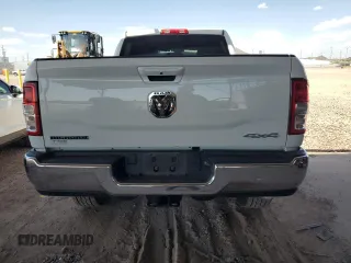 2021 Ram 2500 Big Horn z VIN 3C6UR5DL1MG678113, wystawiony jako Copart lot #52964005 z przebiegiem 26 489 mil mil oraz Szkoda całkowita • Salvage title. Historia ofert i sprzedaży dostępna na DreamBid. Obrazek 6.