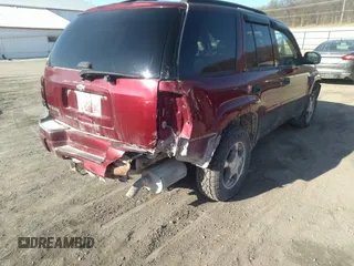 2007 Chevrolet TrailBlazer LS with VIN 1GNDT13S572213687, listed as a IAAI auction lot 41786280 with 230,213 mi miles and . Bid and sale history available at DreamBid. Image 6.