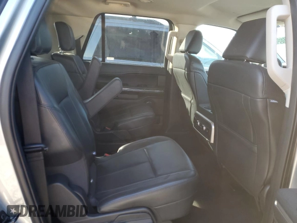 2024 Ford Expedition Max XLT with VIN 1FMJK1J83REA32266, listed as a Copart auction lot 47216965 with 26,177 mi miles and Clean Title. Bid and sale history available at DreamBid. Image 11.