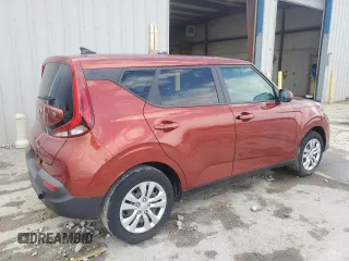 2020 Kia Soul S with VIN KNDJ23AUXL7122250, listed as a Copart auction lot 52758195 with 55,572 mi miles and Salvage Title. Bid and sale history available at carsss.com. Image 3.