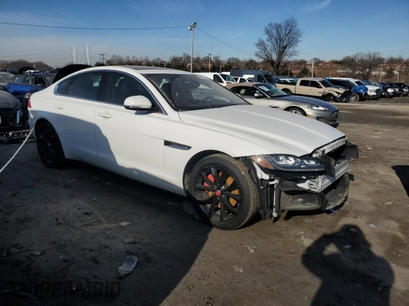 2018 Jaguar XF 25t Premium with VIN SAJBJ4FX9JCY54696, listed as a Copart auction lot 84917114 with 88,377 mi miles and Salvage Title. Bid and sale history available at carsss.com. Image 4.