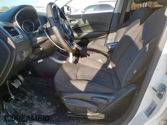2017 Jeep Compass Sport с VIN 3C4NJCAB0HT661093, выставлен на аукционе Copart как лот 52302685 с пробегом 156 903 миль миль и Списание • Salvage title. История ставок и продаж доступна на DreamBid. Изображение 7.