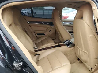 2012 Porsche Panamera S z VIN WP0AB2A70CL060028, wystawiony jako Copart lot #55643795 z przebiegiem 172 673 mil mil oraz Tytuł czysty. Historia ofert i sprzedaży dostępna na DreamBid. Obrazek 10.
