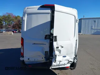 2022 Ford E-Transit Cargo with VIN 1FTBW9CK0NKA50238, listed as a IAAI auction lot 40785590 with 38,944 mi miles. Bid and sale history available at carsss.com. Image 16.