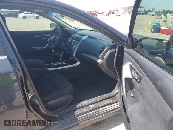 2015 Nissan Altima 2.5 z VIN 1N4AL3AP9FN349264, wystawiony jako IAAI lot #42031156 z przebiegiem 107 783 mil mil oraz . Historia ofert i sprzedaży dostępna na DreamBid. Obrazek 5.