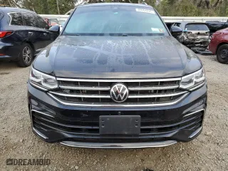 2022 Volkswagen Tiguan SEL R-Line with VIN 3VV4B7AX2NM159947, listed as a Copart auction lot 45084835 with 45,598 mi miles and Salvage Title. Bid and sale history available at carsss.com. Image 5.