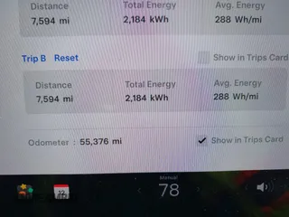 2018 Tesla Model 3 Long Range Battery z VIN 5YJ3E1EA5JF006370, wystawiony jako IAAI lot #41565266 z przebiegiem 55 376 mil mil oraz . Historia ofert i sprzedaży dostępna na DreamBid. Obrazek 15.