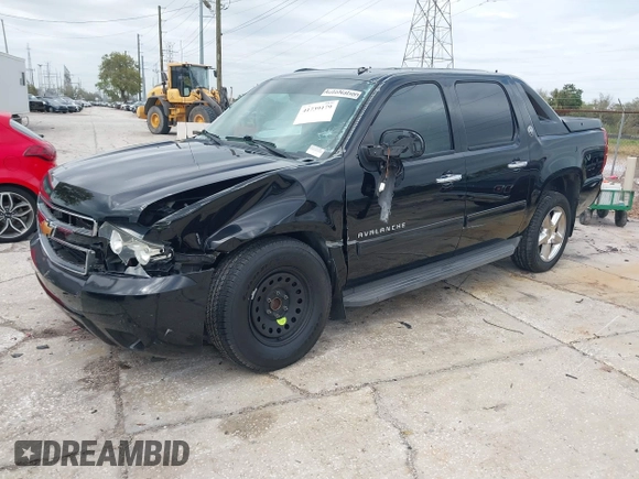 2013 Chevrolet Avalanche LT with VIN 3GNMCFE04DG120235, listed as a IAAI auction lot 41739179 with 77,861 mi miles and . Bid and sale history available at DreamBid. Image 2.