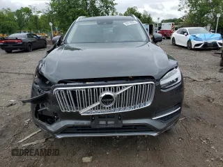 2018 Volvo XC90 Inscription with VIN YV4A22PL0J1217941, listed as a Copart auction lot 56119325 with 60,492 mi miles and Salvage title. Bid and sale history available at DreamBid. Image 5.