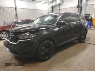 2022 Kia Sorento LX z VIN 5XYRGDLC8NG083601, wystawiony jako Copart lot #42580075 z przebiegiem 28 725 mil mil oraz Szkoda całkowita • Salvage title. Historia ofert i sprzedaży dostępna na DreamBid. Obrazek 1.
