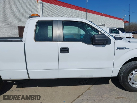 2014 Ford F-150 XL with VIN 1FTEX1CM4EKE58061, listed as a IAAI auction lot 41669258 with 195,232 mi miles. Bid and sale history available at carsss.com. Image 12.