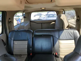 2005 Ford Excursion Eddie Bauer z VIN 1FMNU45S45EB52638, wystawiony jako Copart lot #56844915 z przebiegiem 213 252 mil mil oraz Nie do naprawy • Non repairable. Historia ofert i sprzedaży dostępna na DreamBid. Obrazek 10.