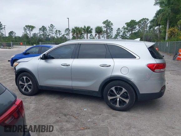 2016 Kia Sorento EX with VIN 5XYPH4A55GG041740, listed as a IAAI auction lot 41555876 with 166,255 mi miles. Bid and sale history available at carsss.com. Image 14.