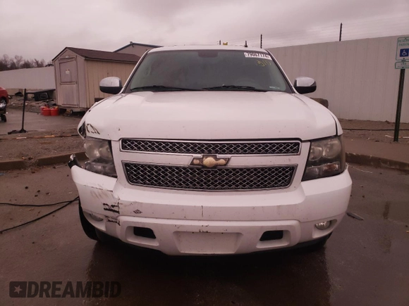 2009 Chevrolet Suburban LTZ with VIN 1GNFC36019J122990, listed as a Copart auction lot 79067174 with 167,632 mi miles and Salvage title. Bid and sale history available at DreamBid. Image 5.