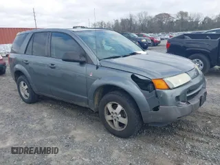 2005 Saturn VUE with VIN 5GZCZ33D55S853880, listed as a IAAI auction lot 41801535 with 110,030 mi miles. Bid and sale history available at carsss.com. Image 1.