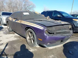 2010 Dodge Challenger R/T with VIN 2B3CJ5DT6AH190722, listed as a IAAI auction lot 41420821 with 1 mi miles. Bid and sale history available at carsss.com. Image 1.