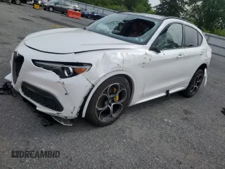 2021 Alfa Romeo Stelvio Ti z VIN ZASPAKBN5M7D10827, wystawiony jako Copart lot #58200015 z przebiegiem Nie podano mil oraz Szkoda całkowita • Salvage title. Historia ofert i sprzedaży dostępna na DreamBid. Obrazek 1.