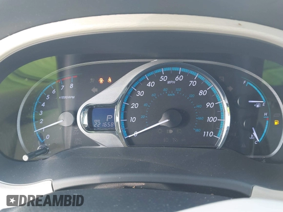 2011 Toyota Sienna XLE AAS with VIN 5TDYK3DCXBS043733, listed as a IAAI auction lot 41601544 with 221,658 mi miles and . Bid and sale history available at DreamBid. Image 7.