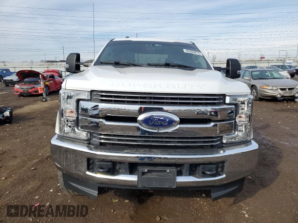2019 Ford F-350 XL с VIN 1FT8W3BT2KEC83422, выставлен на аукционе Copart как лот 46360875 с пробегом 45 075 миль миль и Списание • Salvage title. История ставок и продаж доступна на DreamBid. Изображение 5.