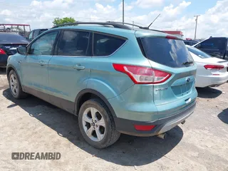 2013 Ford Escape SE z VIN 1FMCU0GX0DUA90717, wystawiony jako IAAI lot #42558297 z przebiegiem 122 785 mil mil oraz . Historia ofert i sprzedaży dostępna na DreamBid. Obrazek 3.