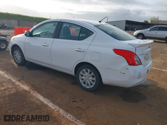 2014 Nissan Versa S Plus with VIN 3N1CN7AP1EL843379, listed as a IAAI auction lot 41905567 with 125,293 mi miles. Bid and sale history available at carsss.com. Image 3.