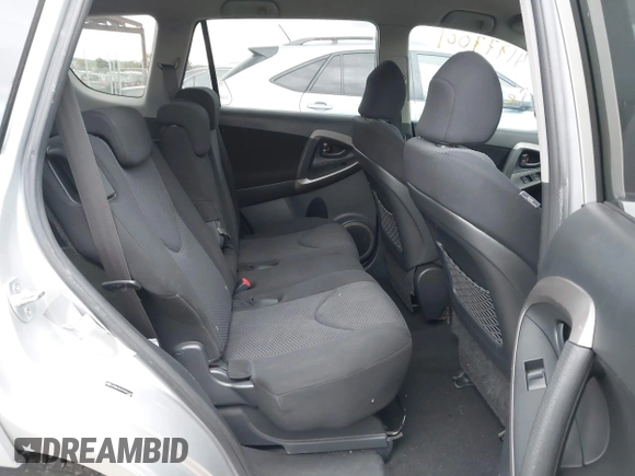 2007 Toyota RAV4 Sport with VIN JTMBK32V376021624, listed as a IAAI auction lot 41777001 with 226,262 mi miles. Bid and sale history available at carsss.com. Image 8.
