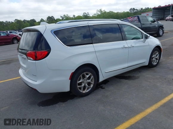 2018 Chrysler Pacifica Limited z VIN 2C4RC1GG5JR330263, wystawiony jako IAAI lot #41953935 z przebiegiem 92 038 mil mil oraz . Historia ofert i sprzedaży dostępna na DreamBid. Obrazek 4.