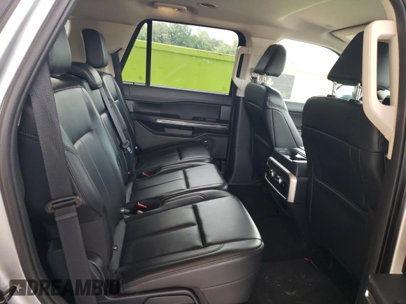 2022 Ford Expedition XLT with VIN 1FMJU1HT0NEA67698, listed as a Copart auction lot 54752634 with 21,827 mi miles and Clean Title. Bid and sale history available at carsss.com. Image 10.