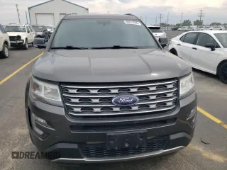 2017 Ford Explorer XLT z VIN 1FM5K8D88HGA60086, wystawiony jako Copart lot #60874065 z przebiegiem 89 286 mil mil oraz Szkoda całkowita • Salvage title. Historia ofert i sprzedaży dostępna na DreamBid. Obrazek 5.