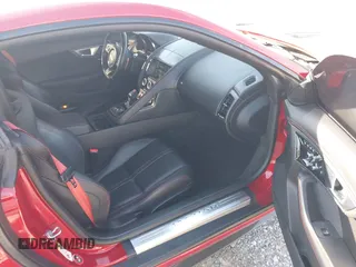 2015 Jaguar F-Type R z VIN SAJWA6DA6FMK21764, wystawiony jako IAAI lot #41406202 z przebiegiem 59 253 mil mil oraz . Historia ofert i sprzedaży dostępna na DreamBid. Obrazek 5.