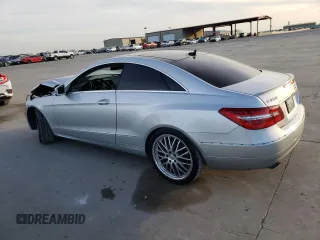 2013 Mercedes-Benz E 350 with VIN WDDKJ5KB8DF221064, listed as a Copart auction lot 50376125 with 135,503 mi miles and Salvage title. Bid and sale history available at DreamBid. Image 2.