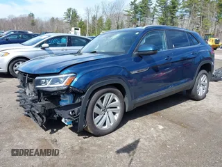2022 Volkswagen Atlas SE z VIN 1V2HE2CA4NC220203, wystawiony jako IAAI lot #41982896 z przebiegiem 61 989 mil mil oraz . Historia ofert i sprzedaży dostępna na DreamBid. Obrazek 2.