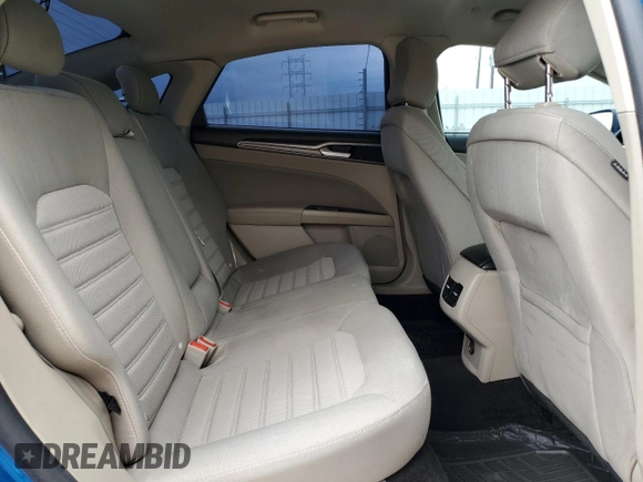 2020 Ford Fusion SE with VIN 3FA6P0LUXLR266057, listed as a Copart auction lot 61154555 with 97,536 mi miles and Non repairable. Bid and sale history available at DreamBid. Image 10.
