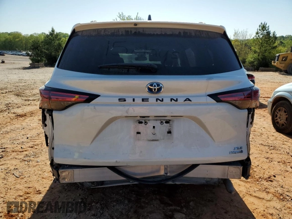2021 Toyota Sienna XLE with VIN 5TDYRKEC5MS009173, listed as a Copart auction lot 52110265 with 81,880 mi miles and Salvage Title. Bid and sale history available at carsss.com. Image 6.